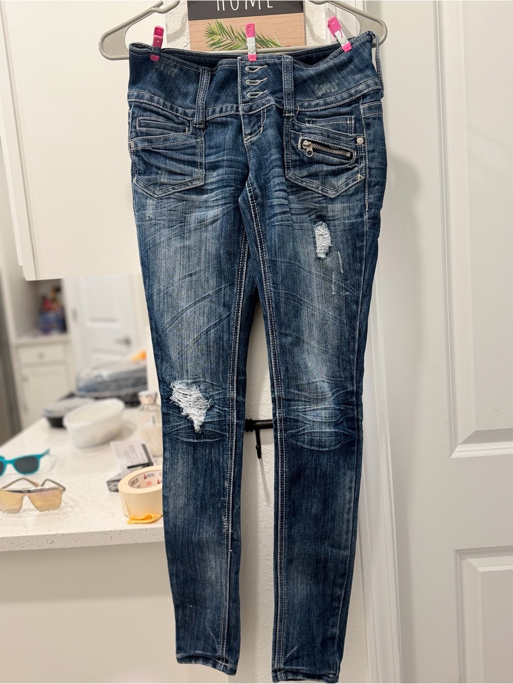 Almost Famous Distressed Skinny Jeans in Blue Size 0